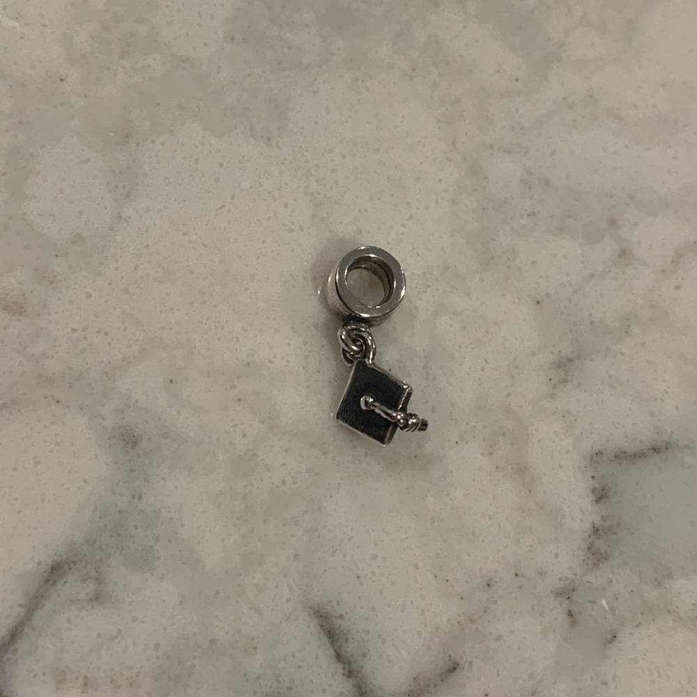 Pandora graduation cap charm